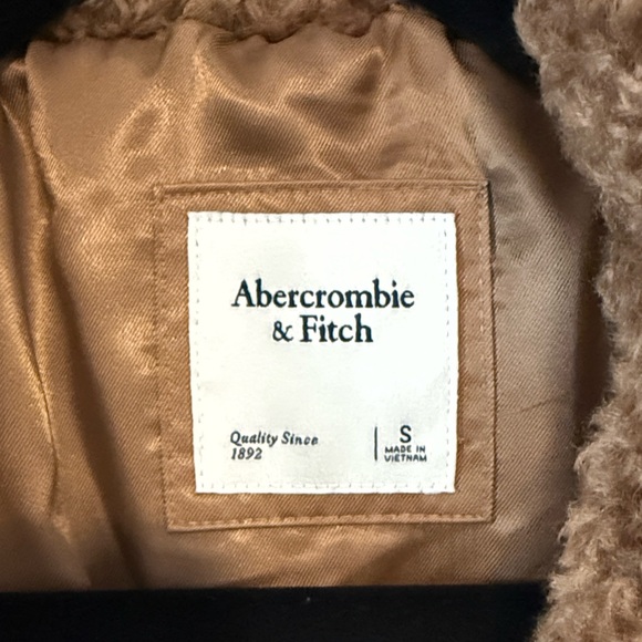 Abercrombie & Fitch Brown Teddy Jacket - Picture 3 of 6